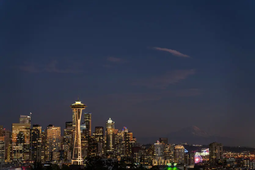 タムロンレンズで撮られた夜景