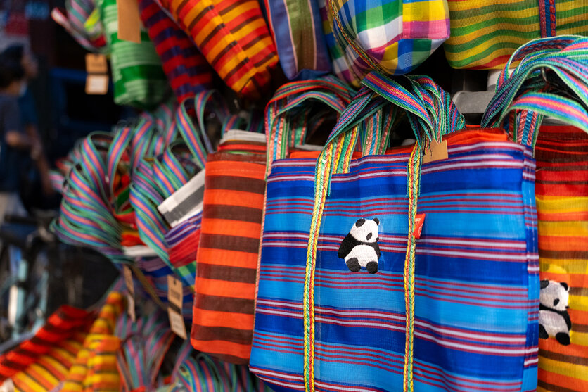 「死ぬまでに行きたい！世界の絶景」プロデューサー 詩歩氏が、タムロン35-100mm F2.8 (Model A078)と16-30mm F2.8 G2 (Model A064) ソニー Eマウント用2本で身軽に巡る、台湾女子旅