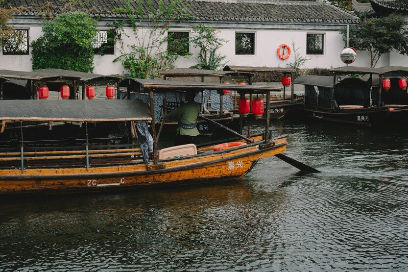 いつでもどこでもこれ1本。新たな標準ズーム！？タムロン35-100mm F2.8 (Model A078) ニコン Z マウント用で描く、写真家 澤村 洋兵氏のポートレート&スナップ