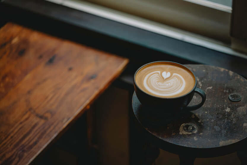 いつでもどこでもこれ1本。新たな標準ズーム！？タムロン35-100mm F2.8 (Model A078) ニコン Z マウント用で描く、写真家 澤村 洋兵氏のポートレート&スナップ