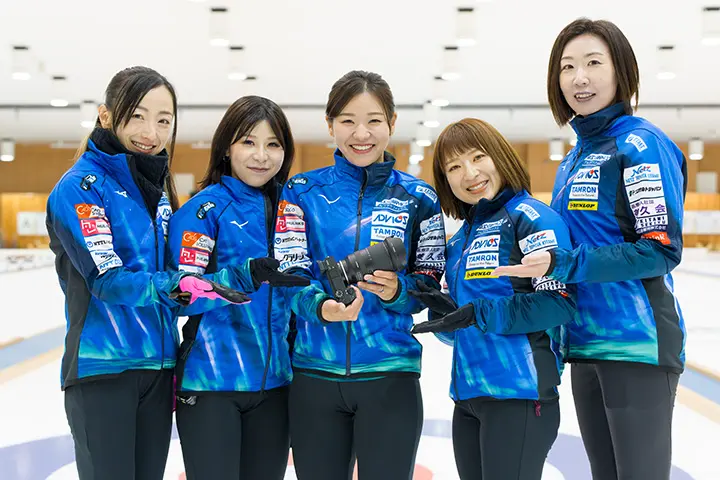 Photo Gallery of the women’s curling team Loco Solare