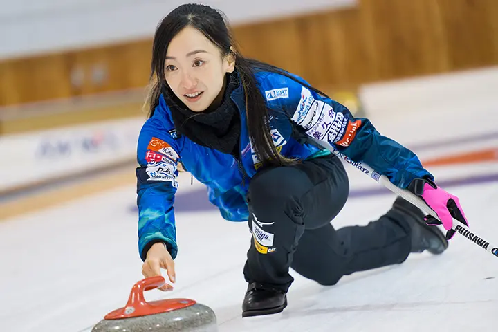 Photo Gallery of the women’s curling team Loco Solare