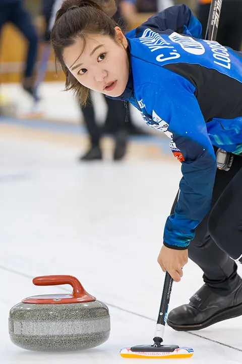 Photo Gallery of the women’s curling team Loco Solare