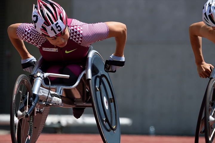 Photo Gallery of wheelchair Marathon Wakako Tsuchida