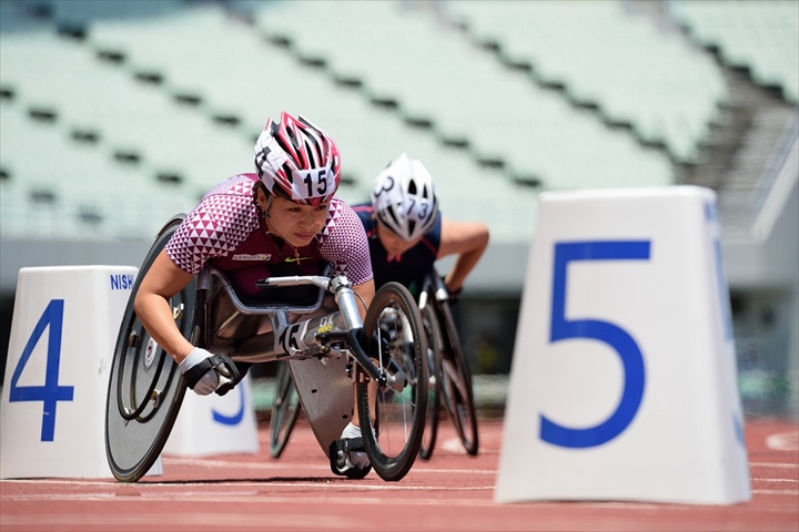 Photo Gallery of wheelchair Marathon Wakako Tsuchida