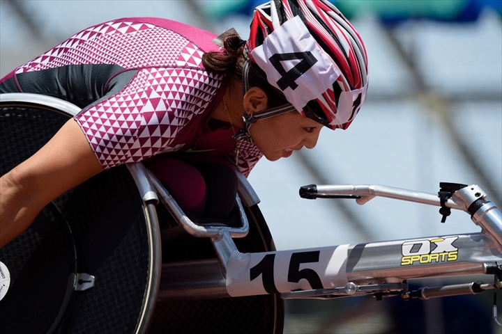 Photo Gallery of wheelchair Marathon Wakako Tsuchida