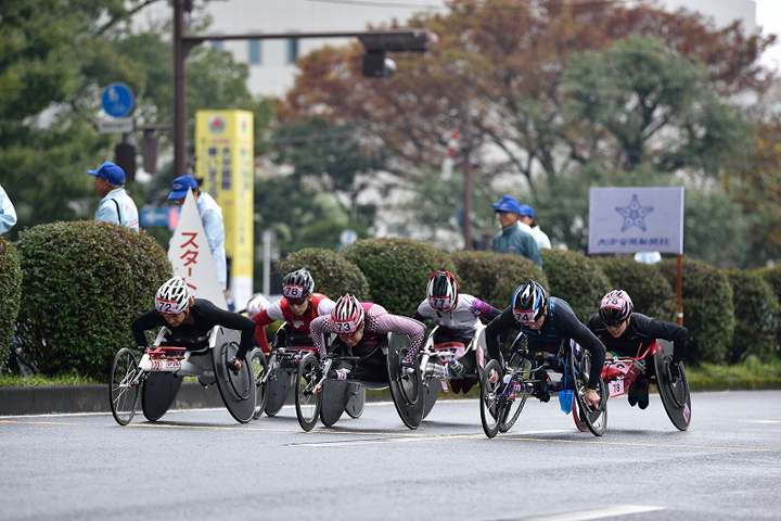 Photo Gallery of wheelchair Marathon Wakako Tsuchida