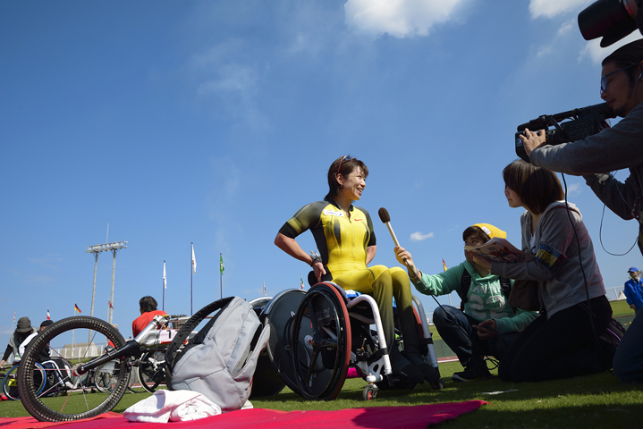 Photo Gallery of wheelchair Marathon Wakako Tsuchida