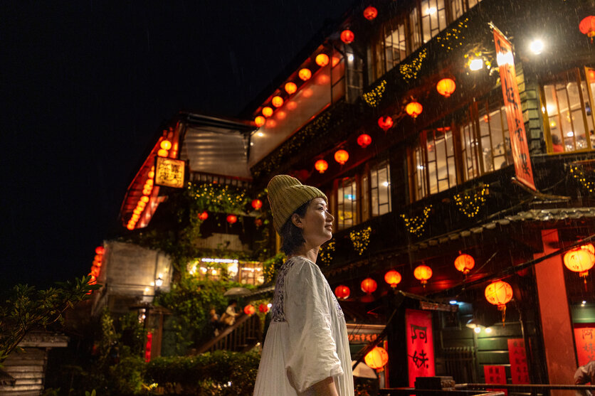 「死ぬまでに行きたい！世界の絶景」プロデューサー 詩歩氏が、タムロン35-100mm F2.8 (Model A078)と16-30mm F2.8 G2 (Model A064) ソニー Eマウント用2本で身軽に巡る、台湾女子旅