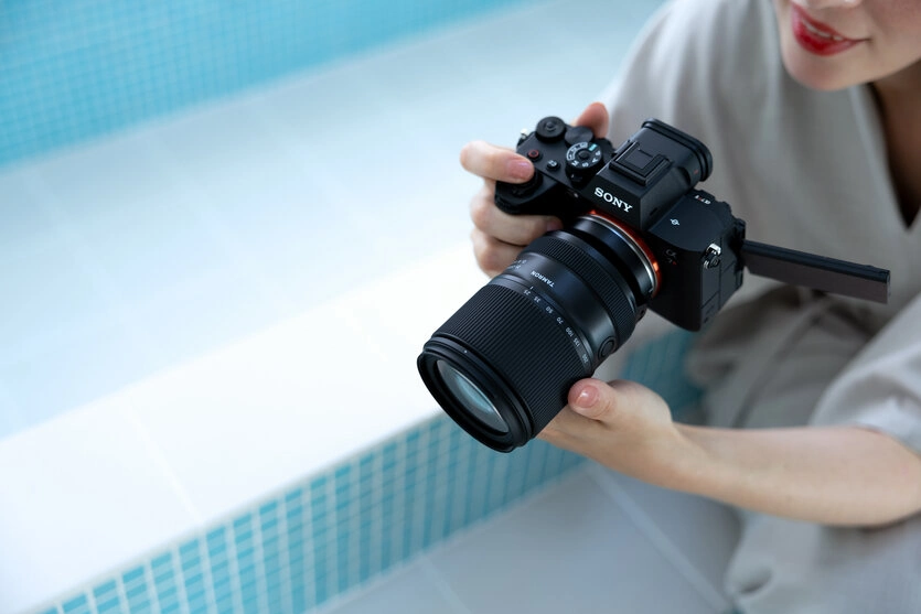 Smooth and User-Friendly Zoom and Focus Rings Smooth and User-Friendly Zoom and Focus Rings