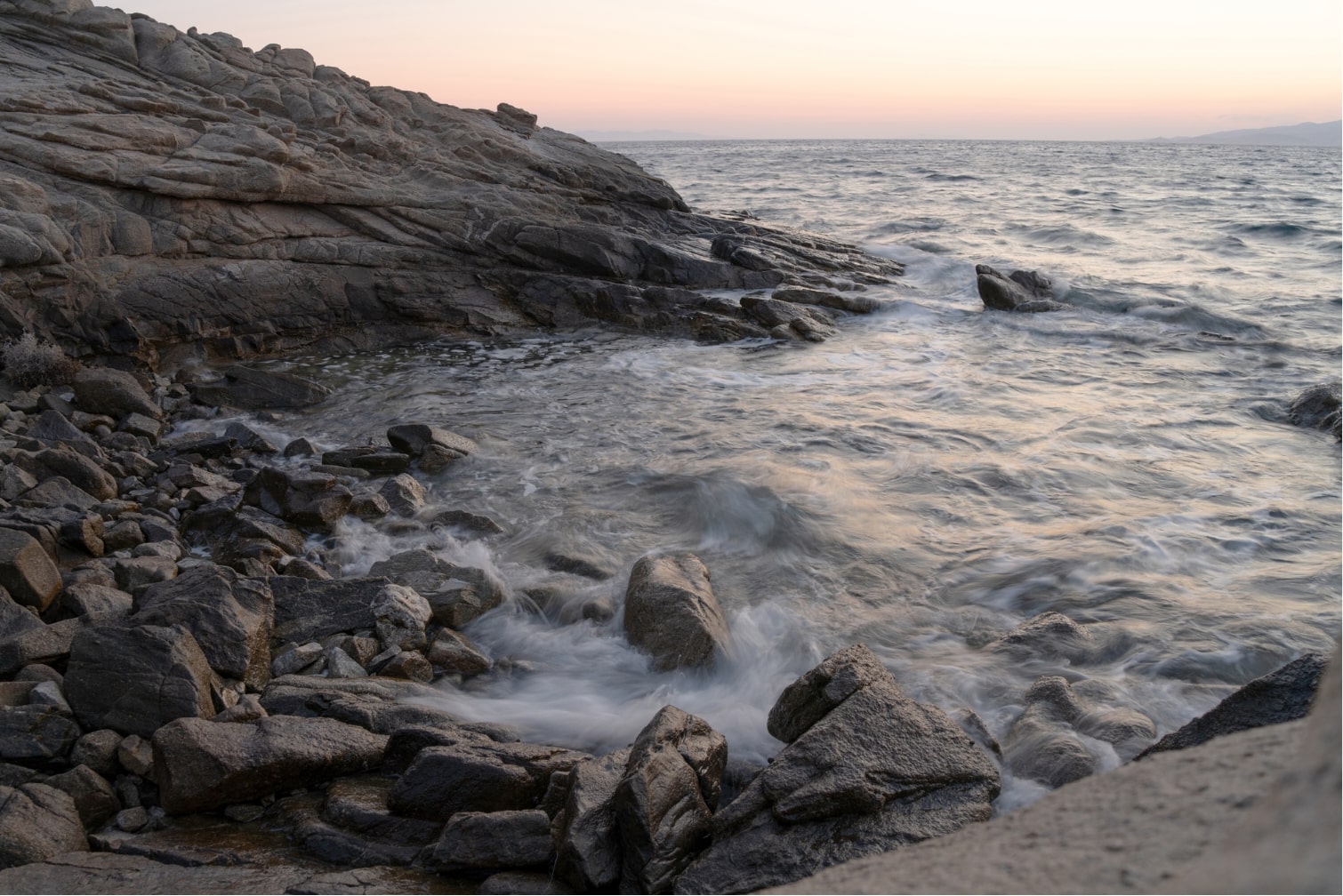 タムロン 25-200mm F2.8-5.6 G2 (Model A075)　焦点距離：25mm　絞り：F5.6　シャッタースピード：1/6秒　ISO感度：100