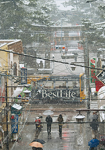 「雪の日」　髙橋 広二